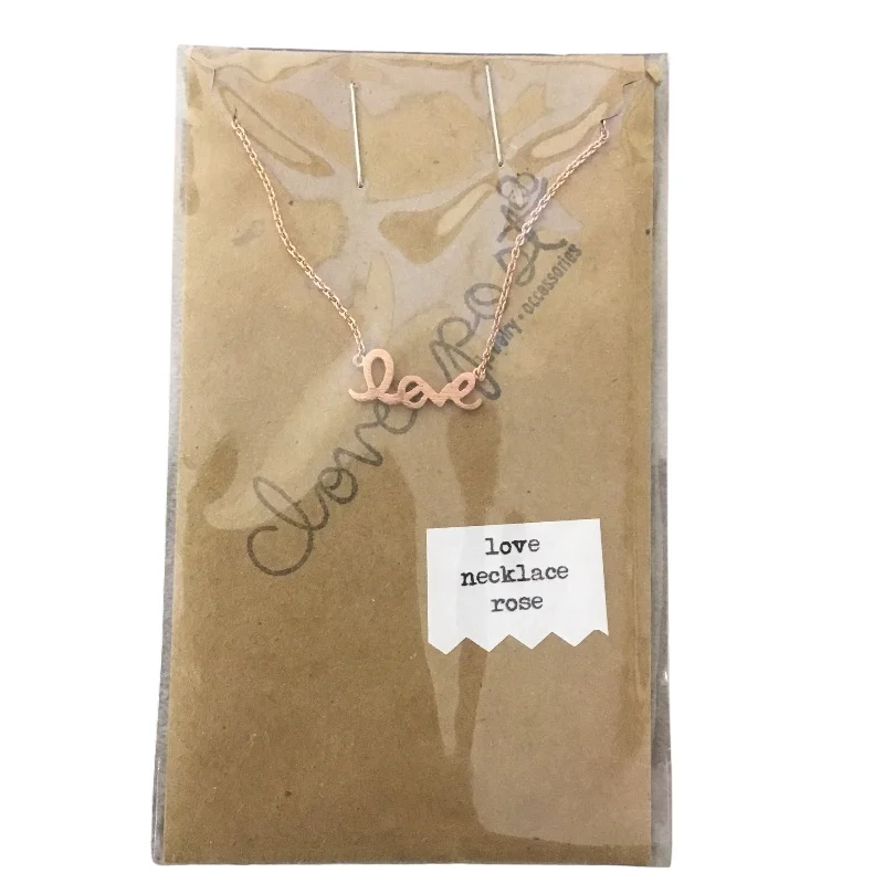 Necklace Charm By Clothes Mentor