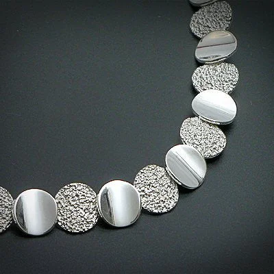 Rough and smooth texture link chain in silver