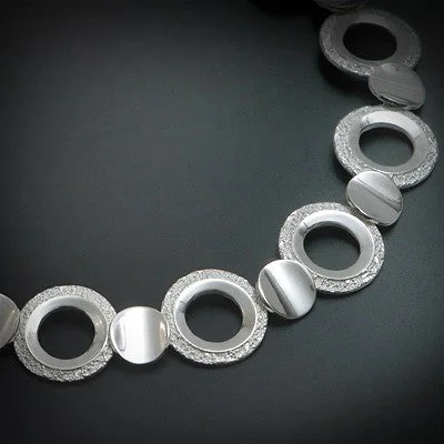 Rough and smooth texture open link chain in silver