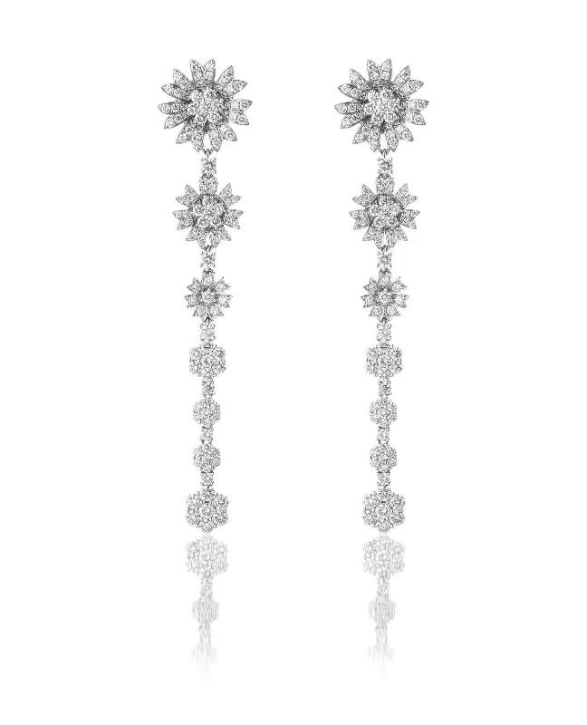 Flower Drop 18K Whitegold, Gold or Rosegold Earrings w. Diamonds