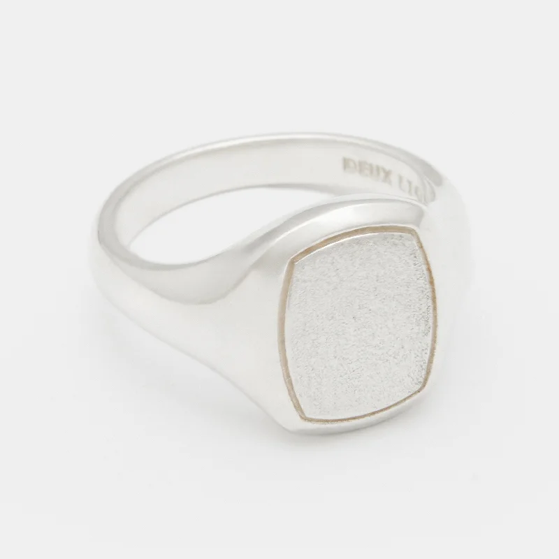 Alexandre Signet Ring in Silver