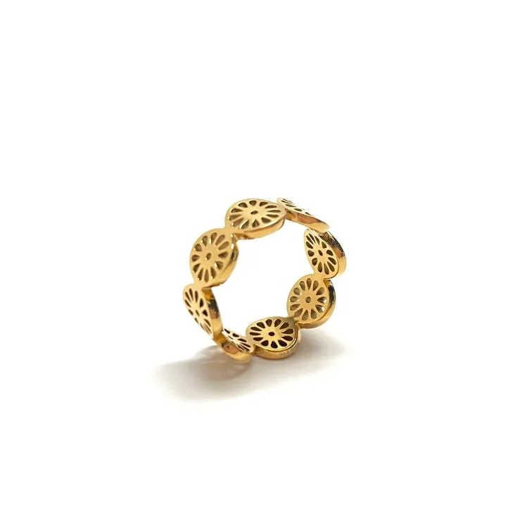 Karola Rings