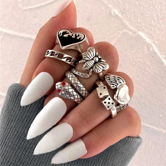 Punk Gothic Heart Ring Set for Women Black Dice Vintage Spades Ace Silver Plated Retro Rhinestone Charm Billiards Finger Jewelry