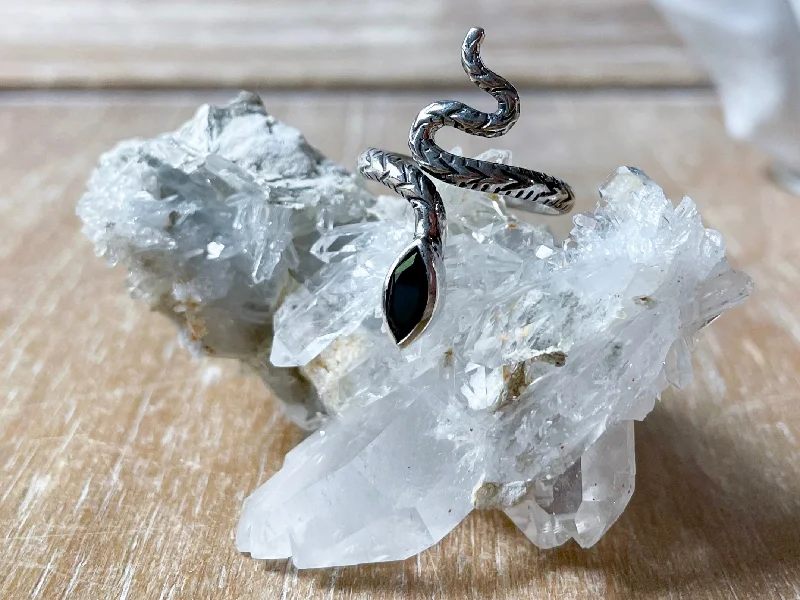 Serpent Ring || Onyx