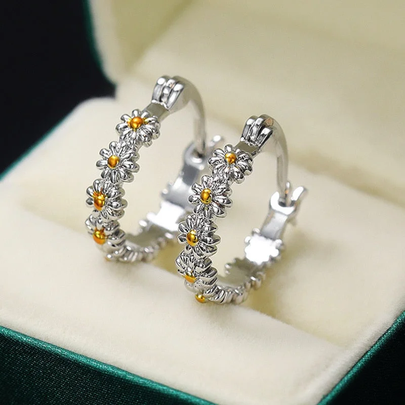 Vintage Daisy Round Hoop Earring For Women Delicate Korean Style Sweet