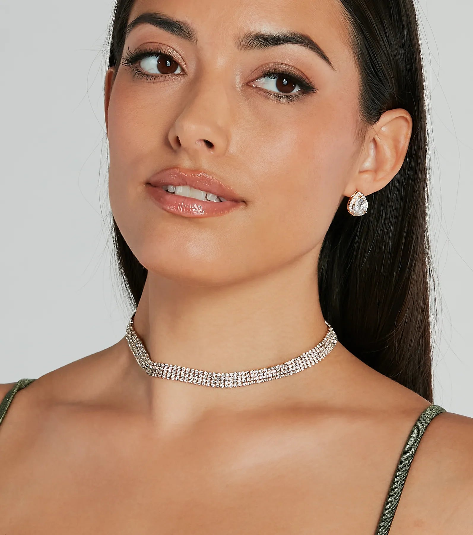 Shimmering Rhinestone Choker Necklace